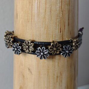 7.5 Inch Lucky Brand Flower Bracelet